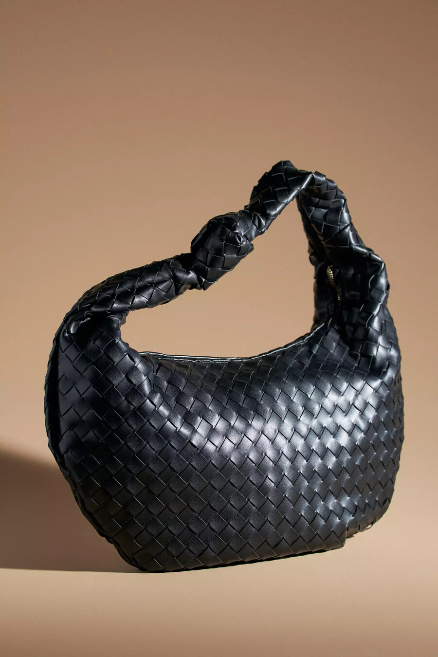 brigitte woven faux-leather satchel bag av melie bianco överdimensionerad utgåva