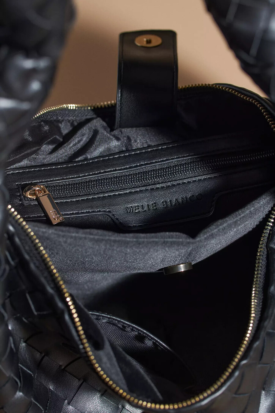brigitte woven faux-leather satchel bag av melie bianco överdimensionerad utgåva