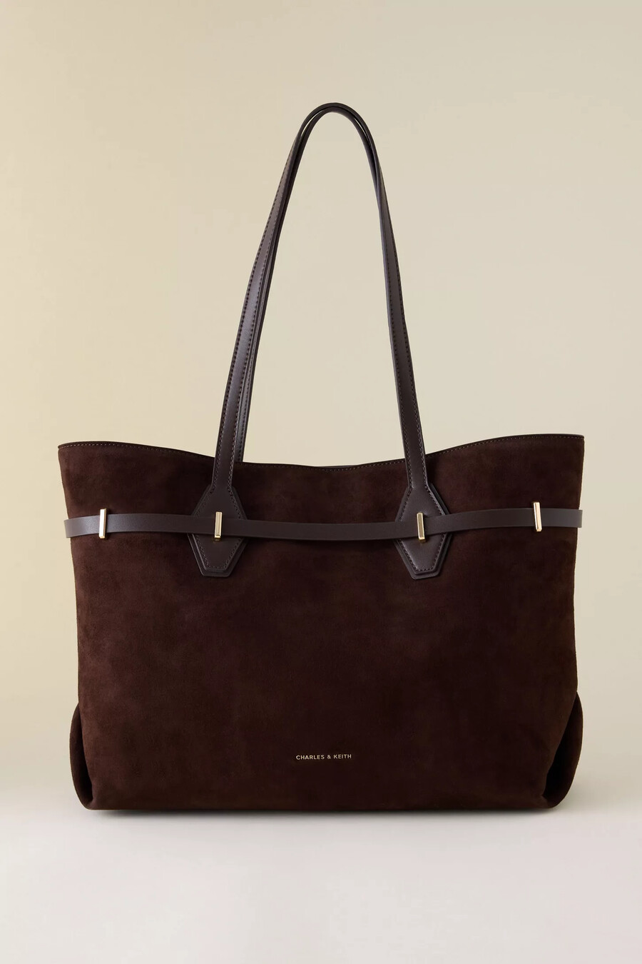 charles keith xl arlet tygväska i återvunnen mocka