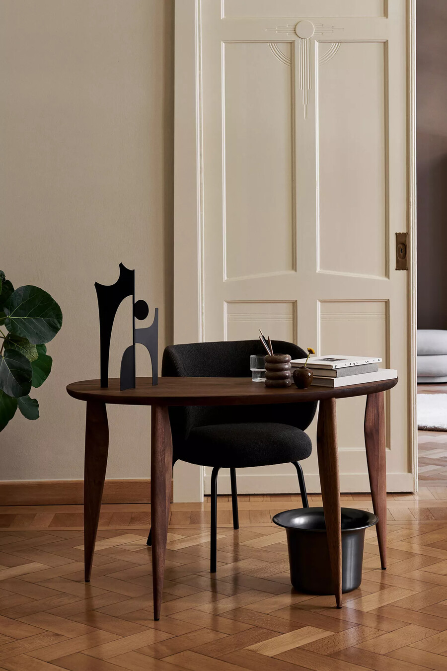 ferm living feve valnötsskrivbord