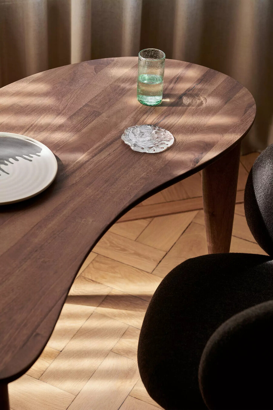 ferm living feve valnötsskrivbord
