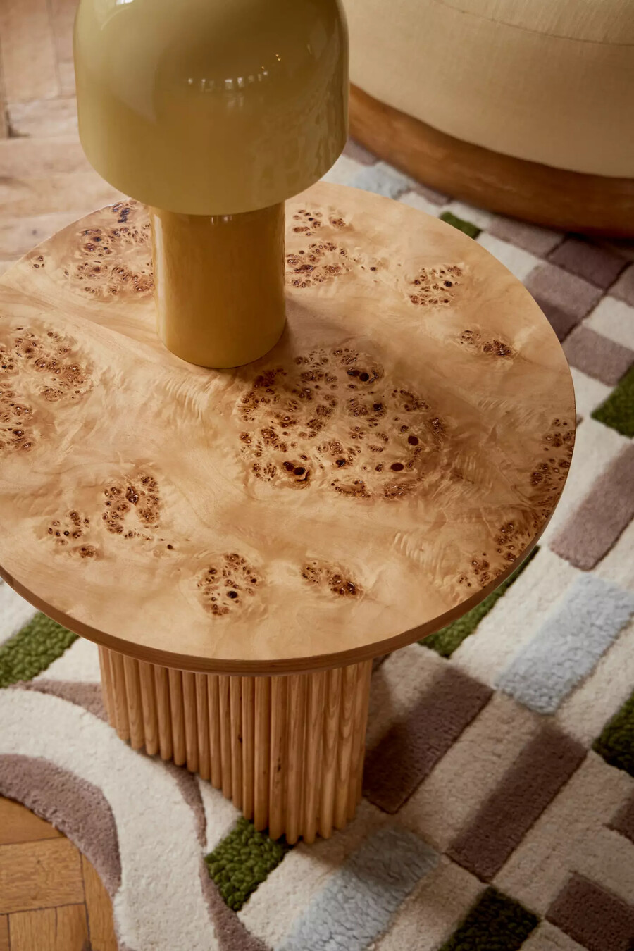 scout burl wood litet sidobord