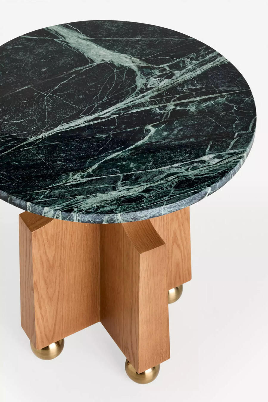 perry marmor runt sidobord