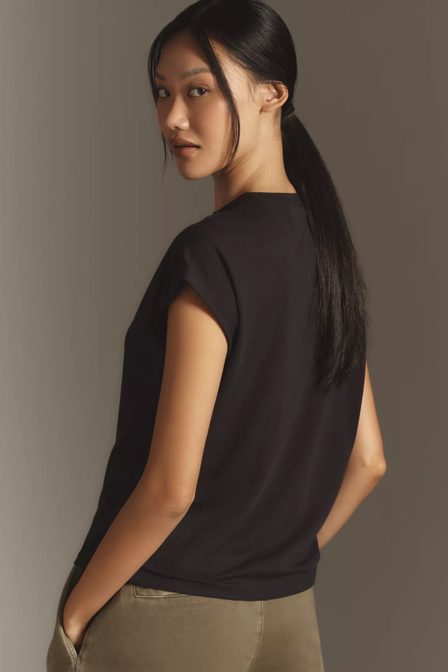 t-shirt med rund hals och kepsärm från by anthropologie