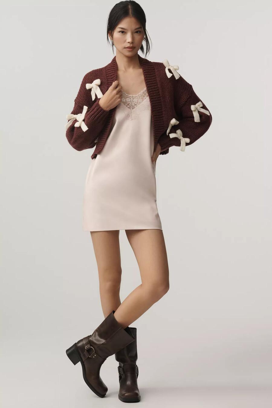 alicia 3d rosett cropped cardigan från maeve
