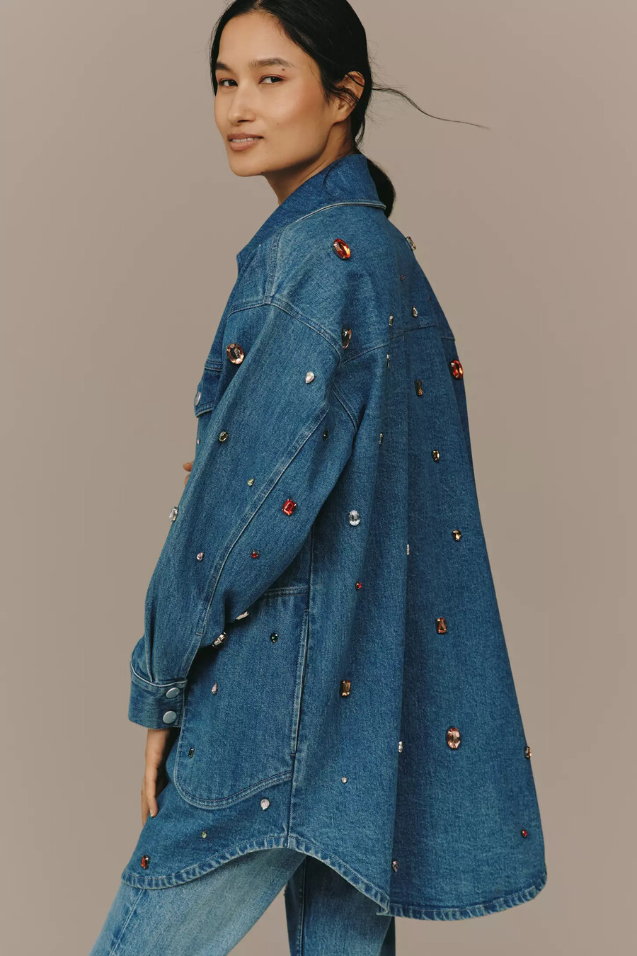 tillie jewelled denim shacket från pilcro