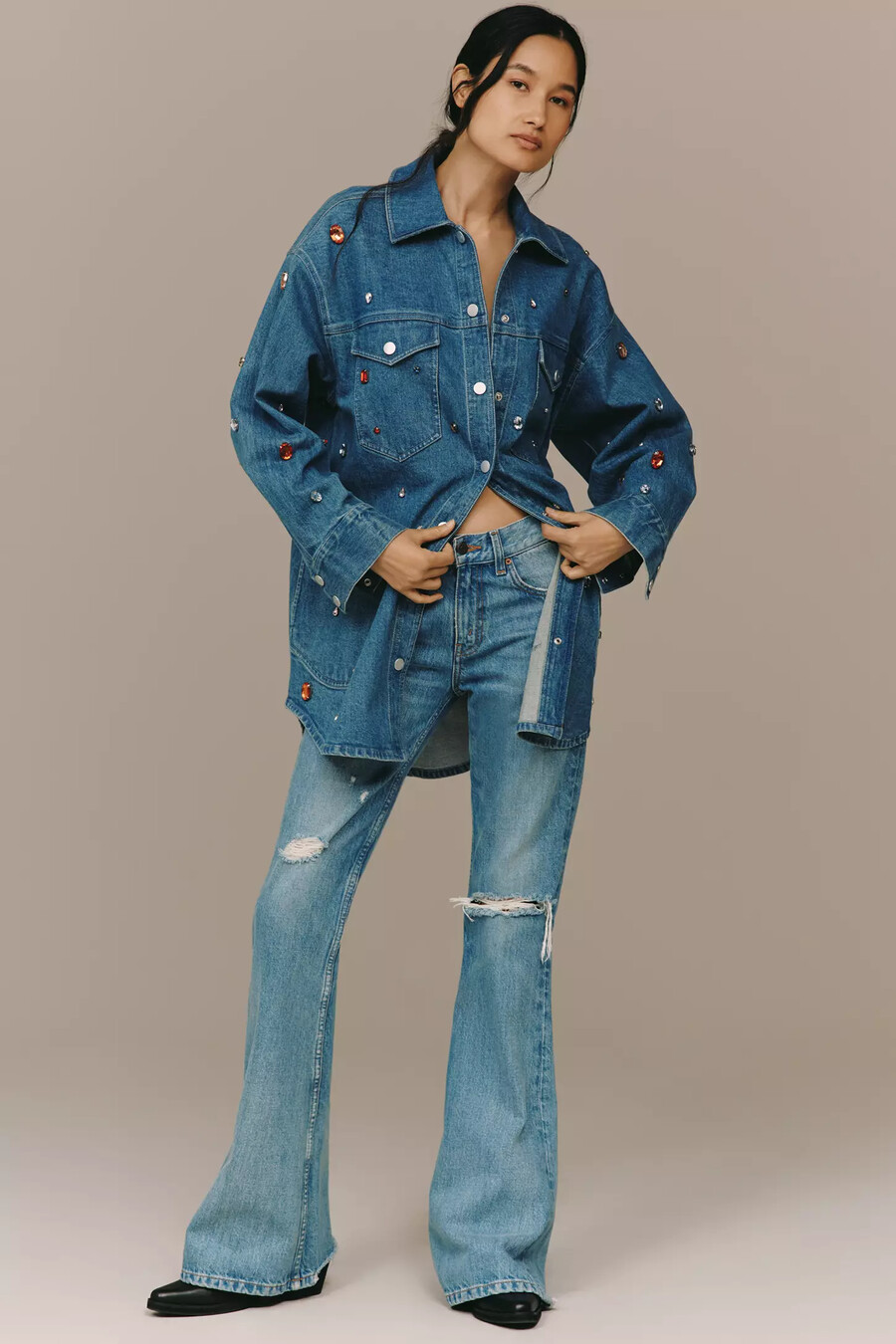 tillie jewelled denim shacket från pilcro
