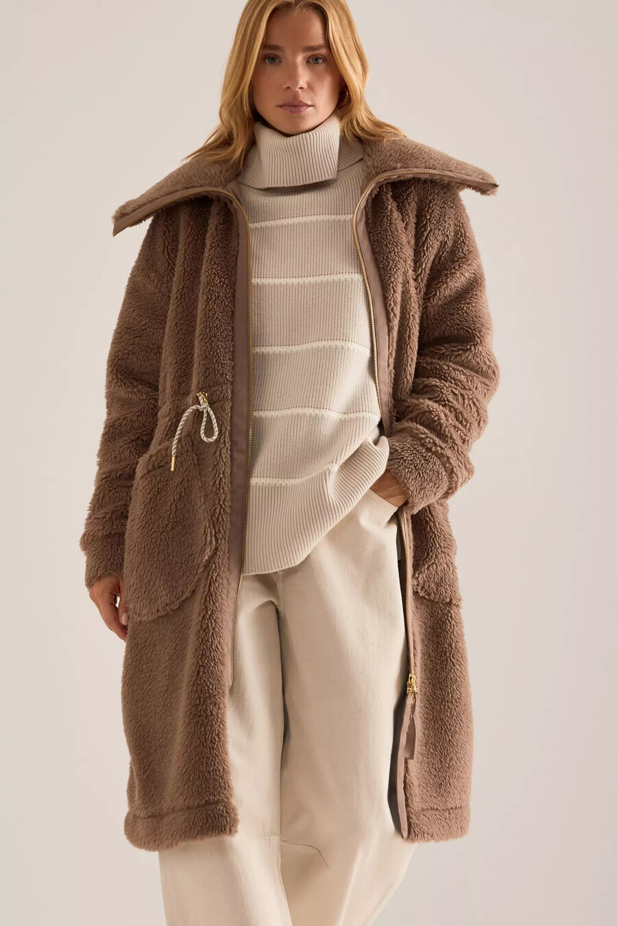 varley logan sherpajacka