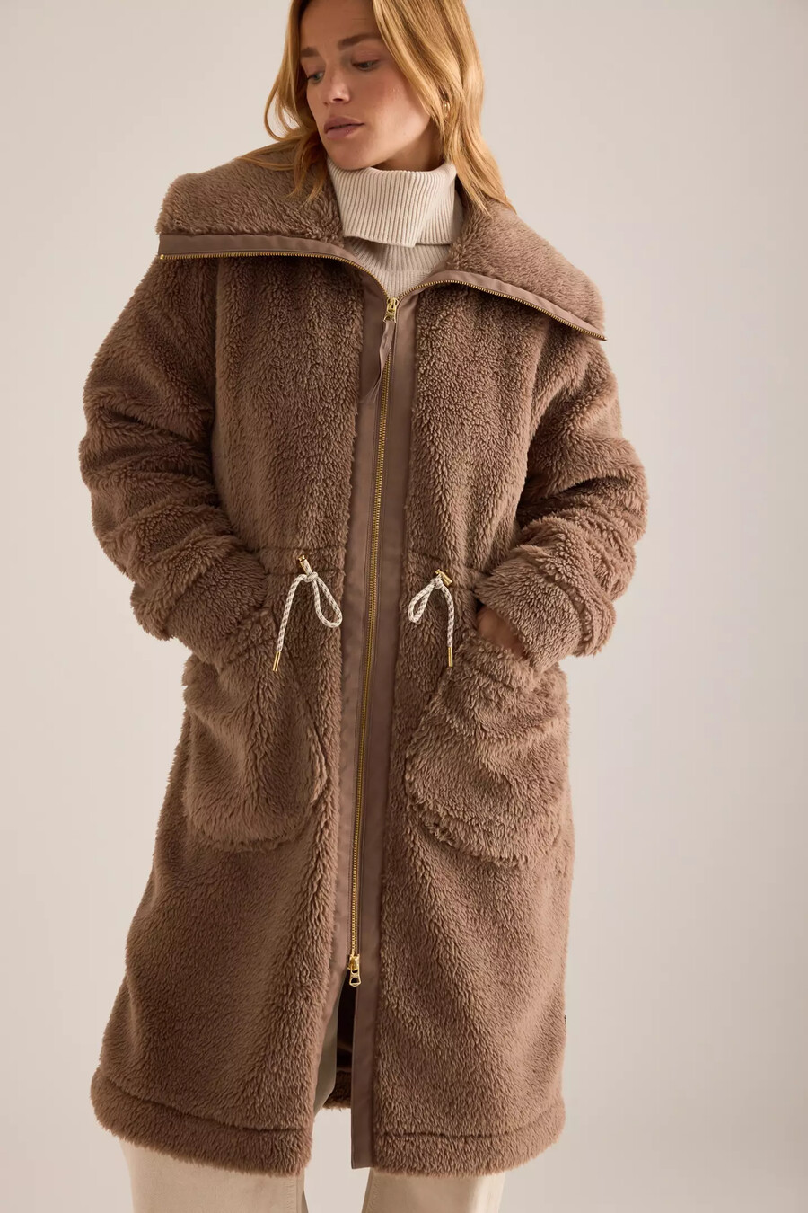 varley logan sherpajacka