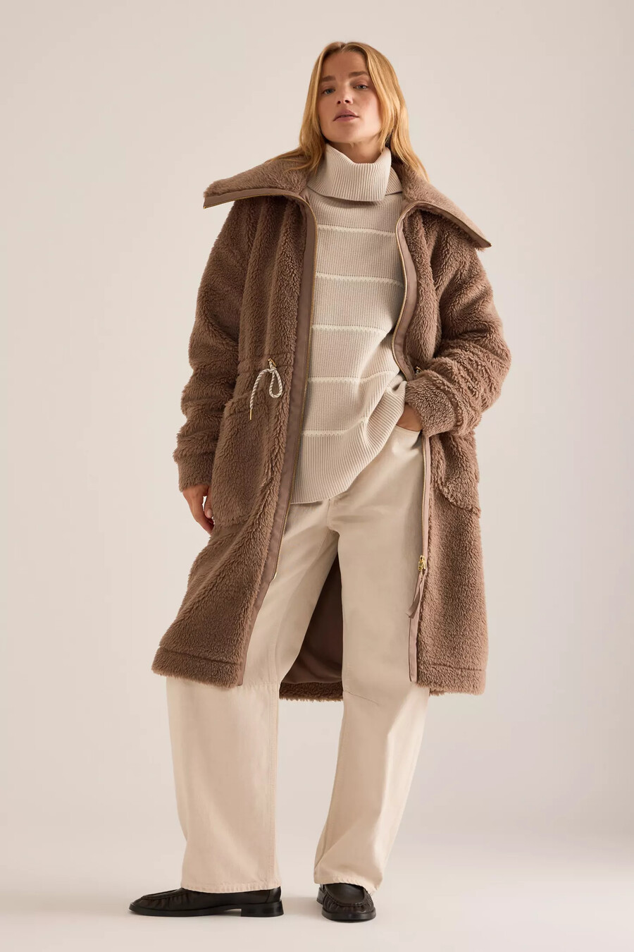 varley logan sherpajacka