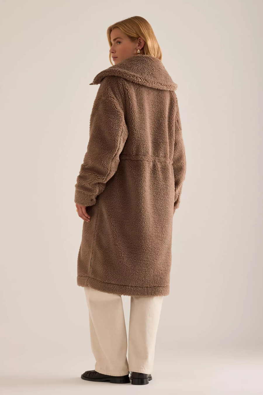 varley logan sherpajacka