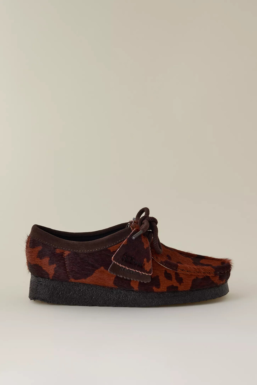 clarks wallabee bruna ko-tryckta skor