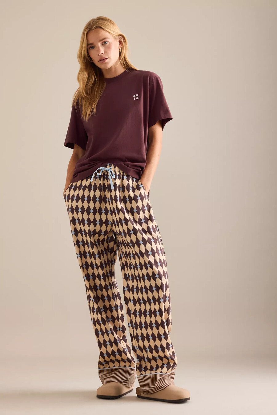 tbco harlequin graphic t-shirt