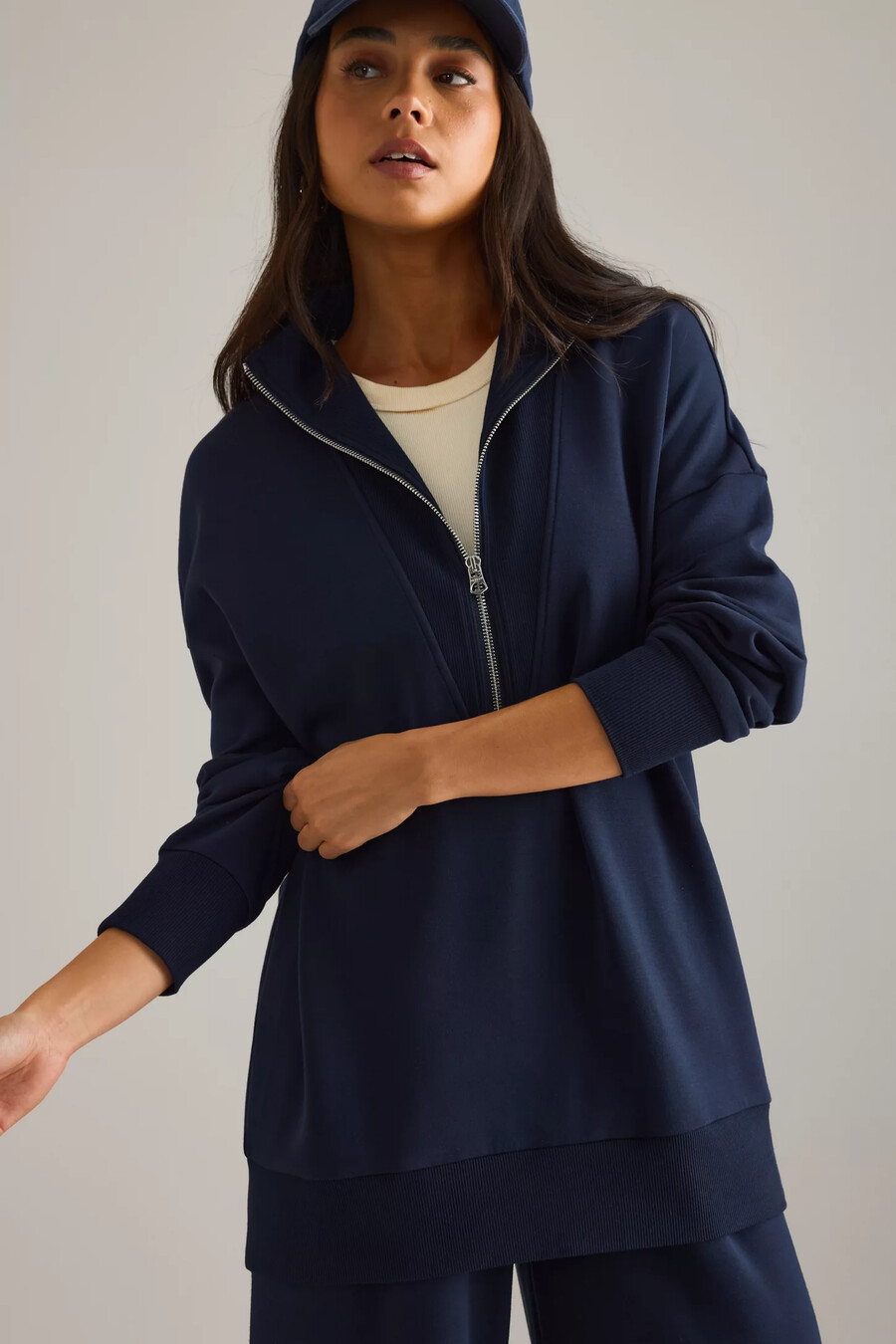 varley longline-tröja med dragkedja