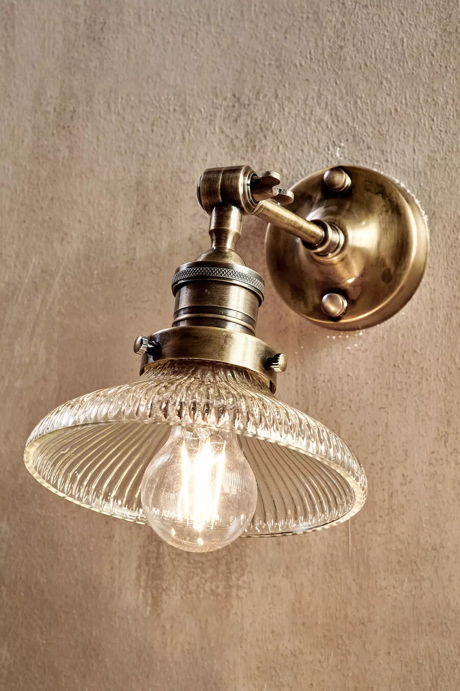 nkuku zowie vägglampa i återvunnet glas