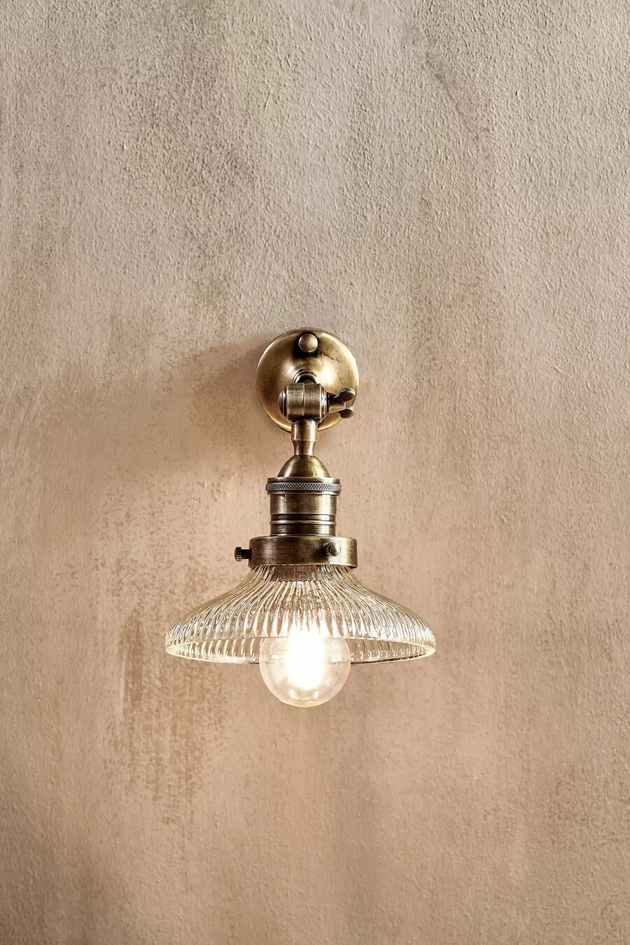 nkuku zowie vägglampa i återvunnet glas