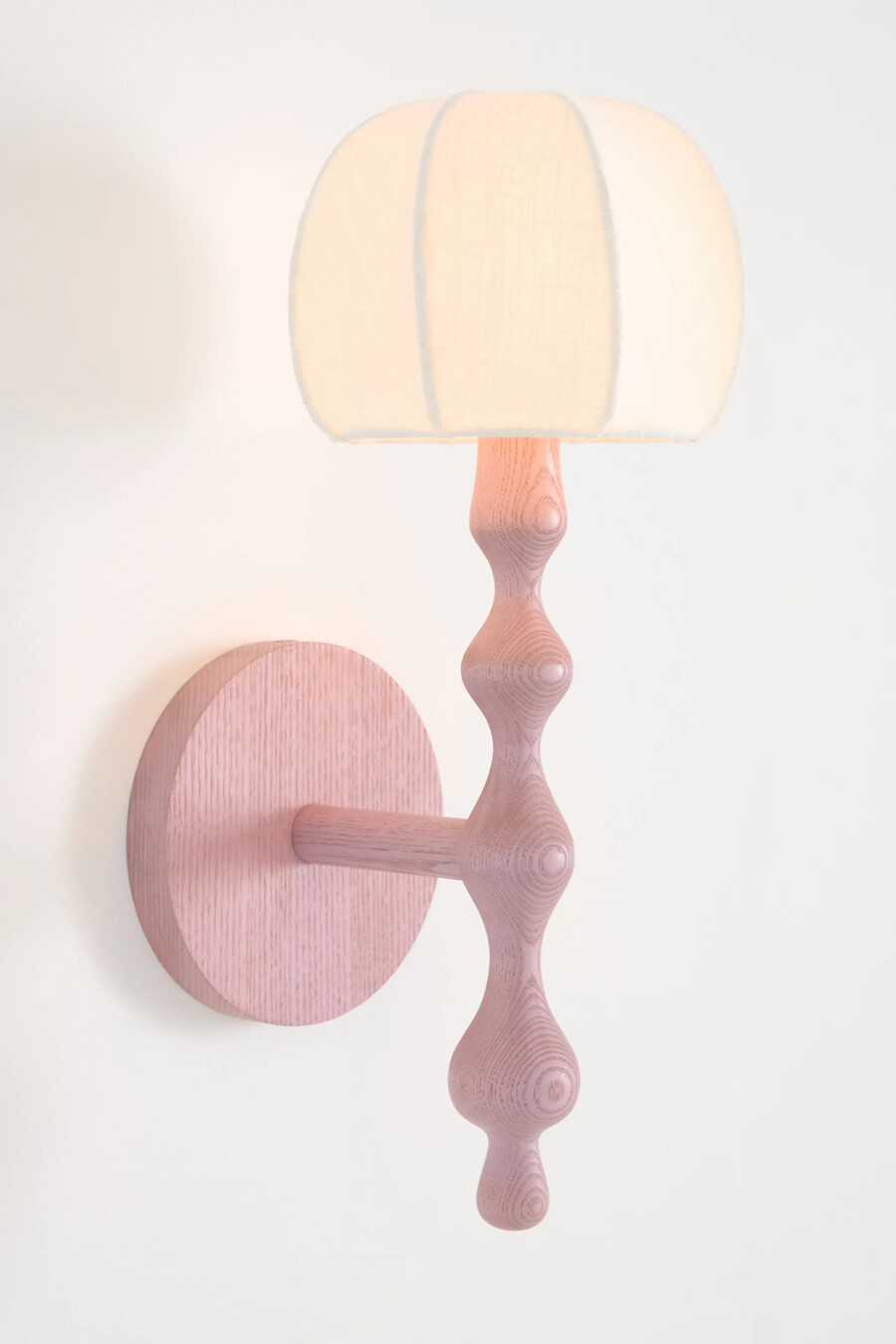lala omdesignad vägglampa i trä