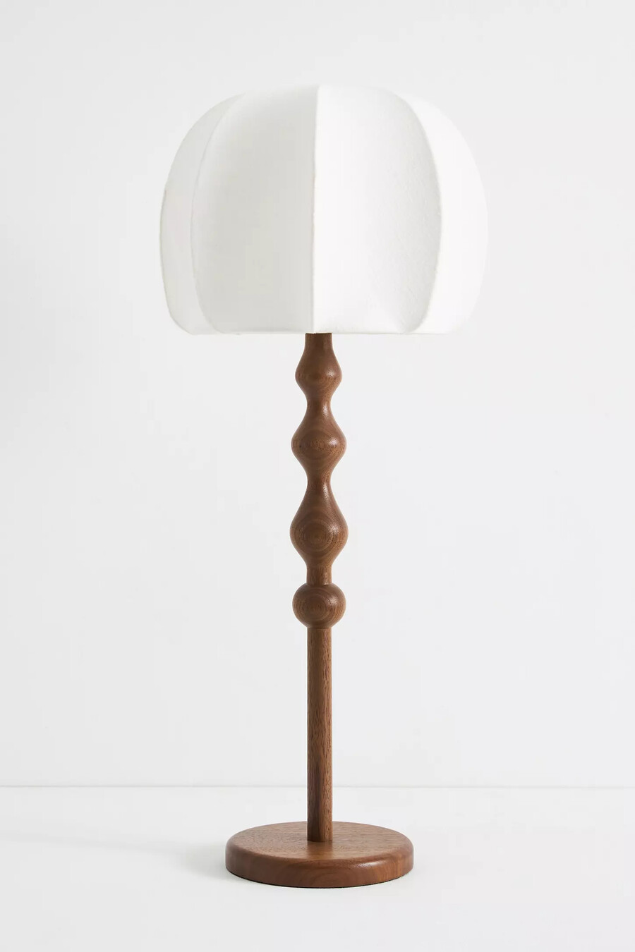 lala nydesignad stor bordlampa i trä