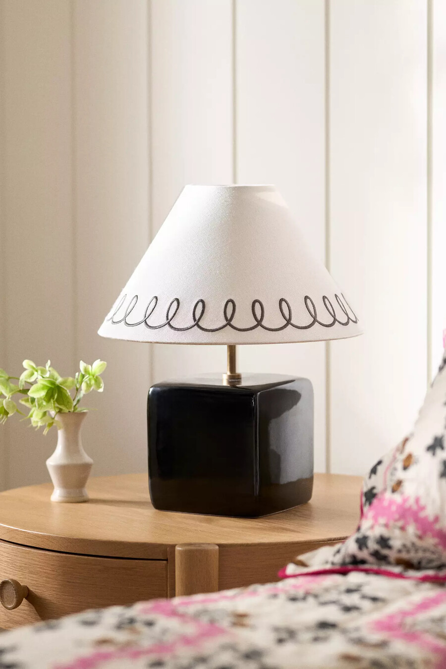 maeve keramisk bordslampa