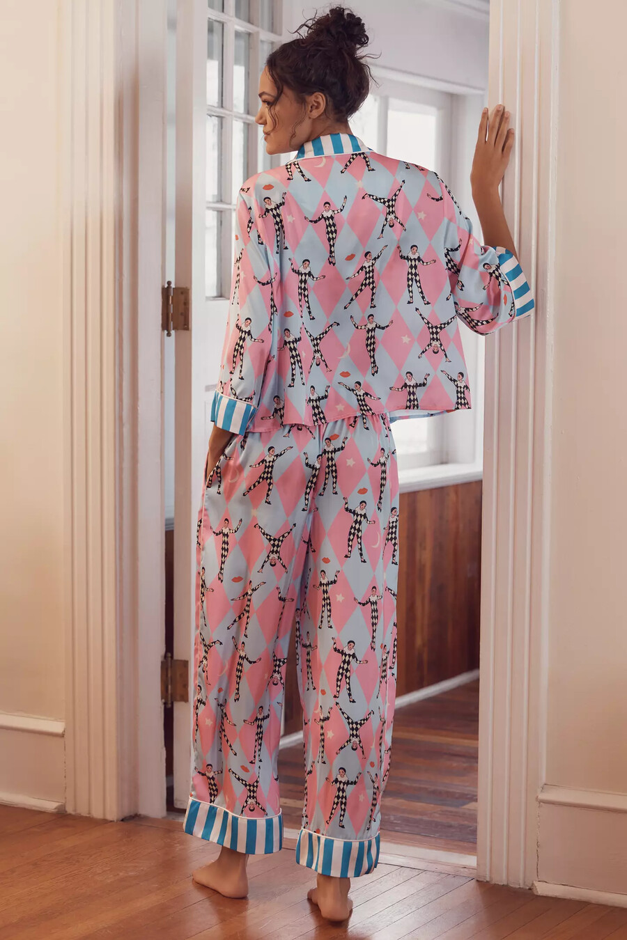 karen mabon pyjamasset med svängärmar och harlequin-mönster