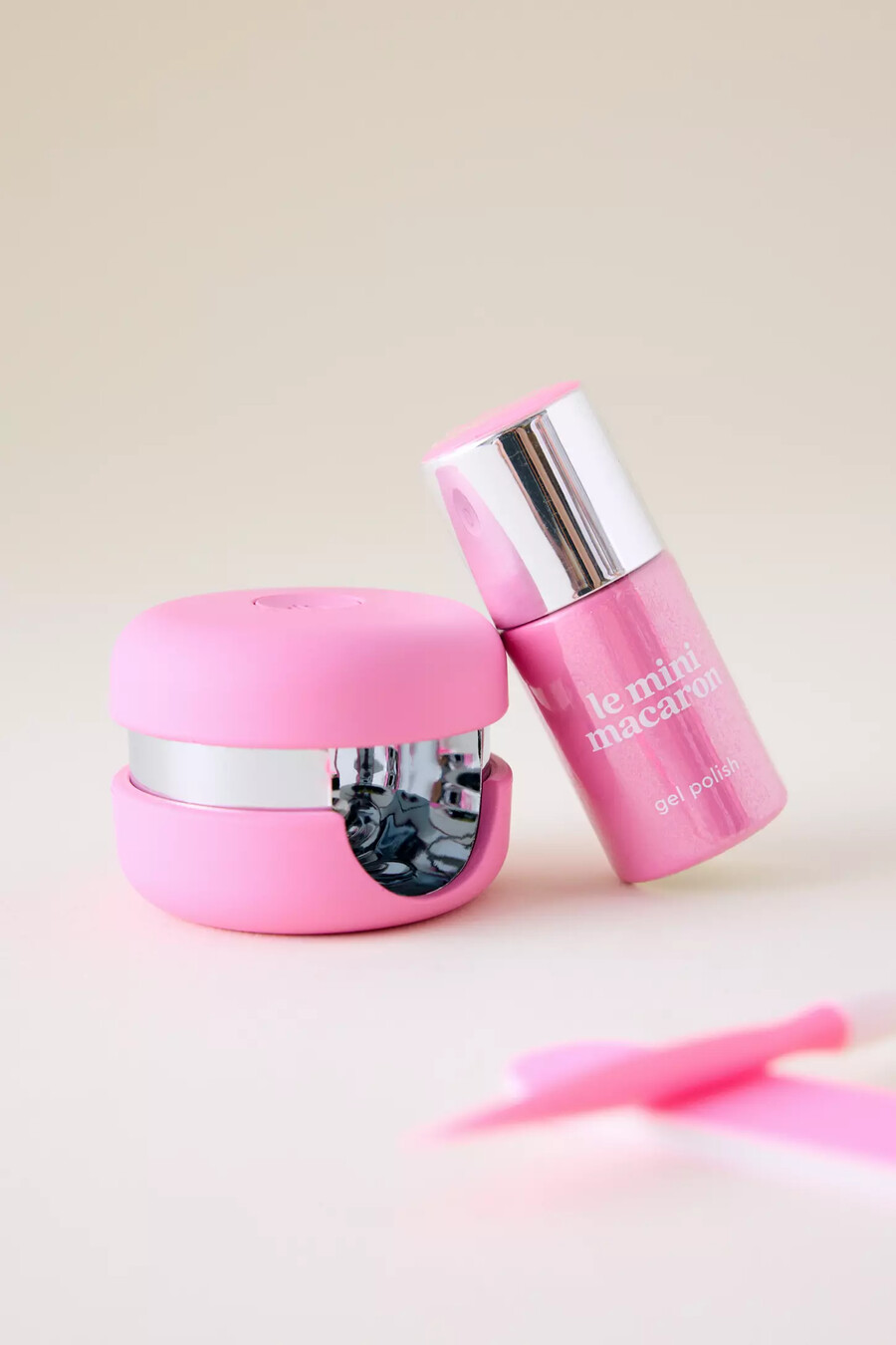 le mini macaron bubblegum crush gel manikyrkit