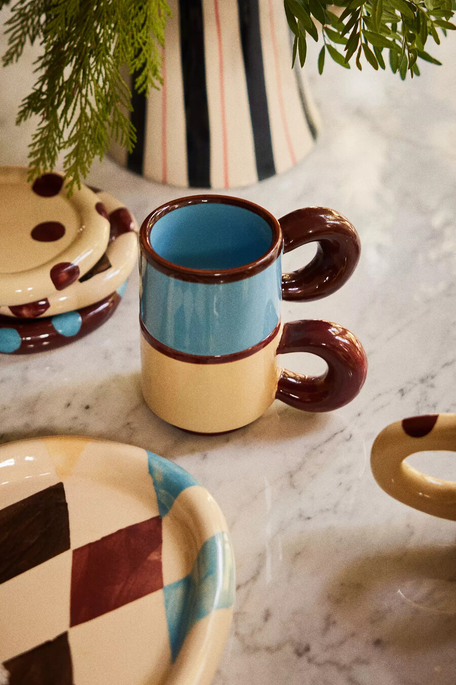 damson madr handmålad knubbig kaffekopp