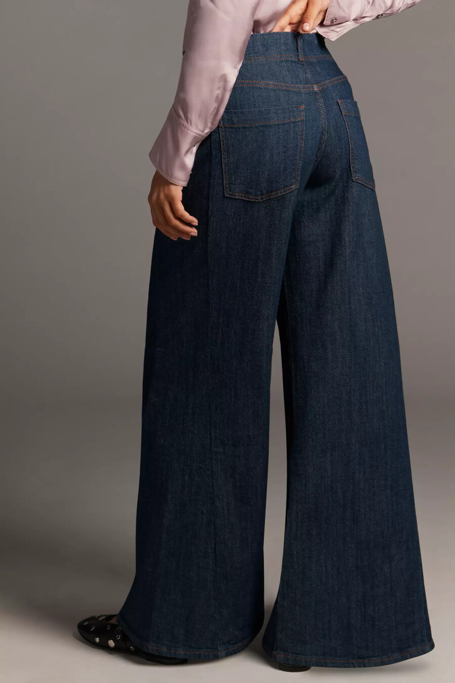 adi regenerative cotton mid-rise flare jeans från pilcro