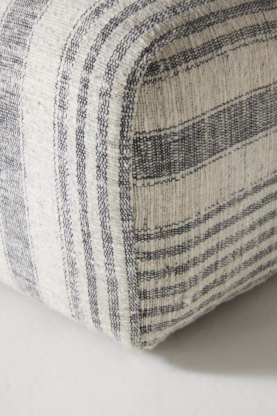 boro stripe kori modular armless soffa