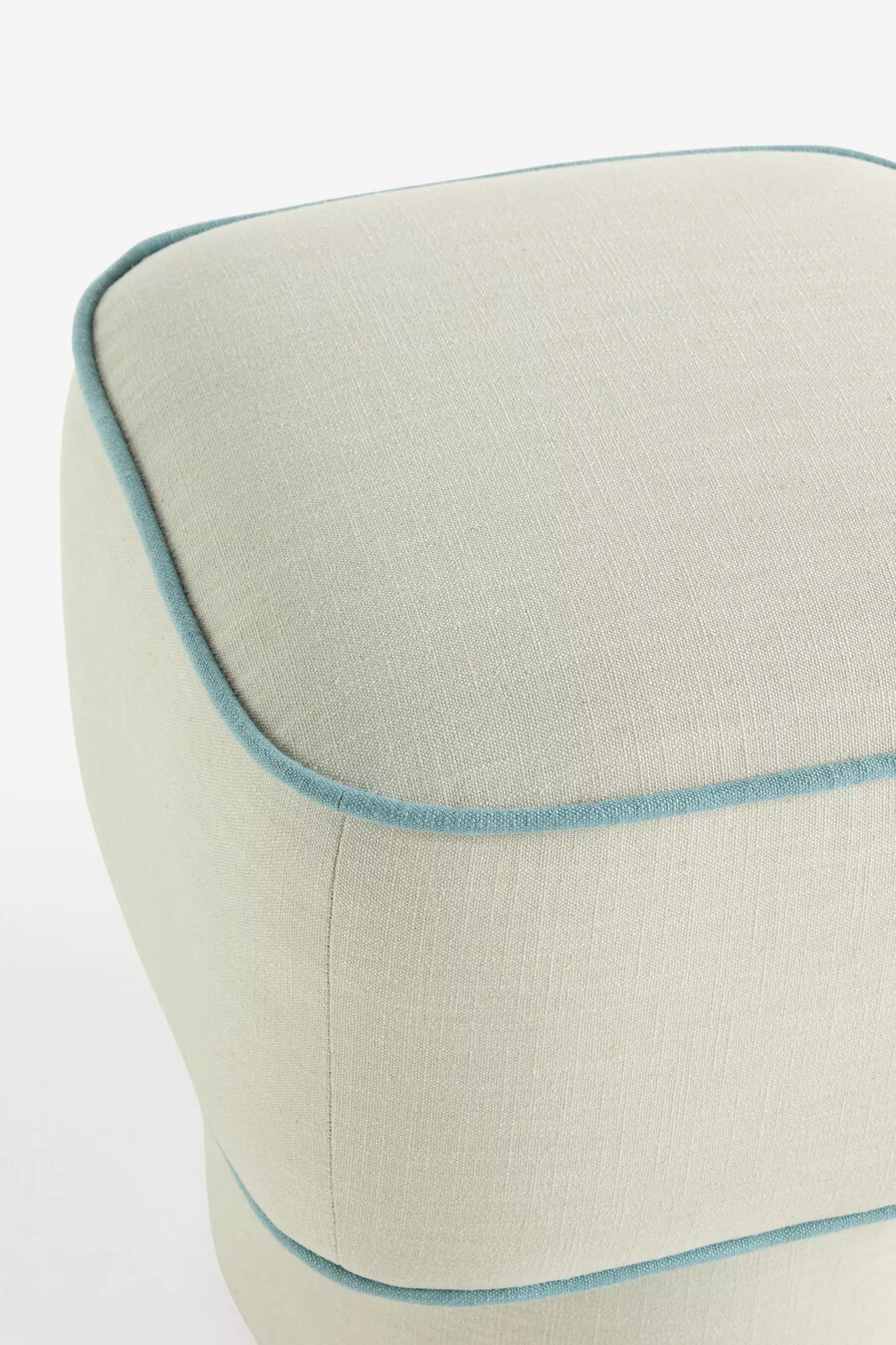 modella performance linne ottoman