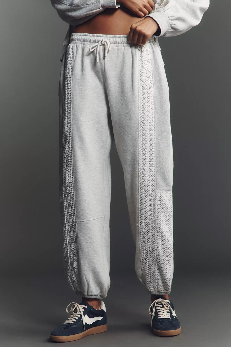 daily practice joggingbyxor med spetsdetaljer